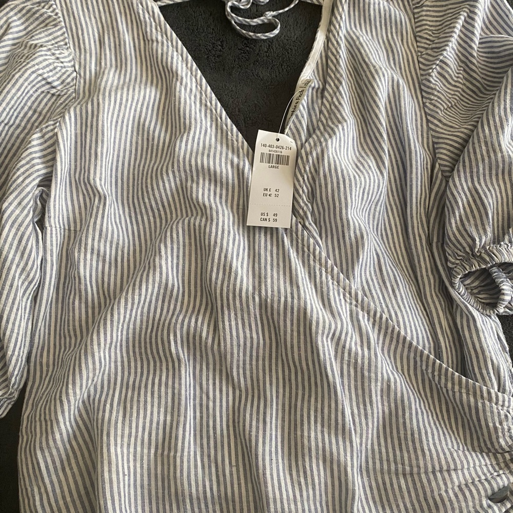 Abercrombie Striped Wrap Top - Picture 3 of 3